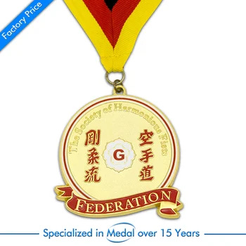 Düşük fiyat Çinko Alaşımlı madalyalar Özel Emaye Spor Ödülü Madalyası